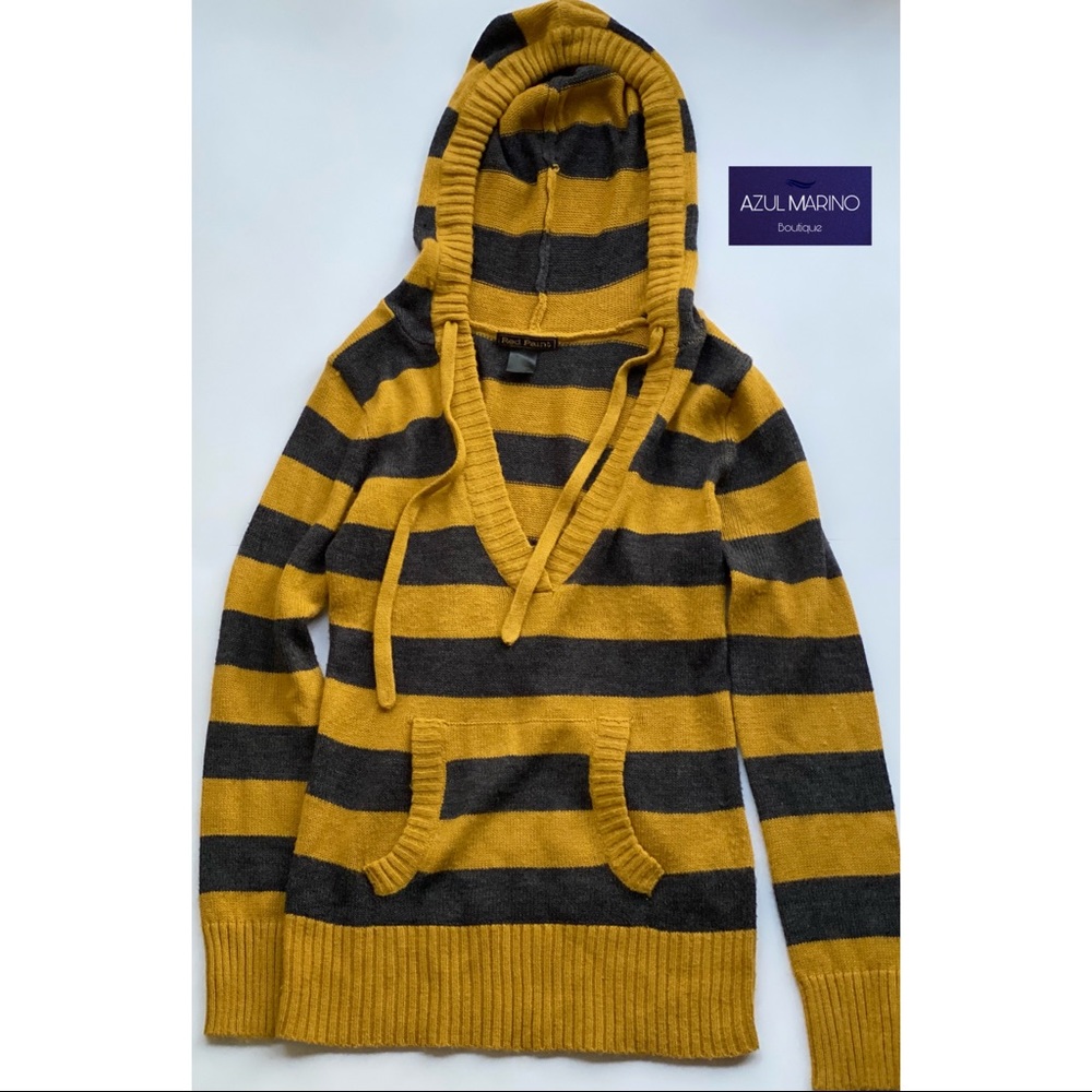 Red Paint — Hooded Sweater with kangaroo pocket M •Suéter con gorro y bolsillo•